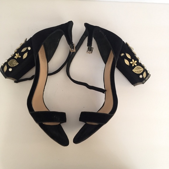 Badgley Mischka Shoes - Jewel Badgley Mischka black velvet sandal heel
